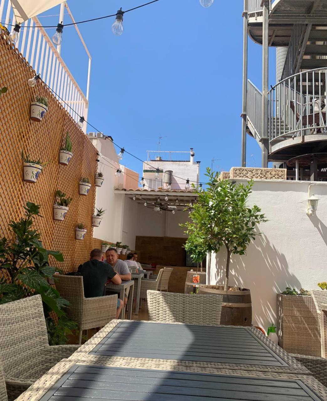 Hotel Colibri à Calella Extérieur photo